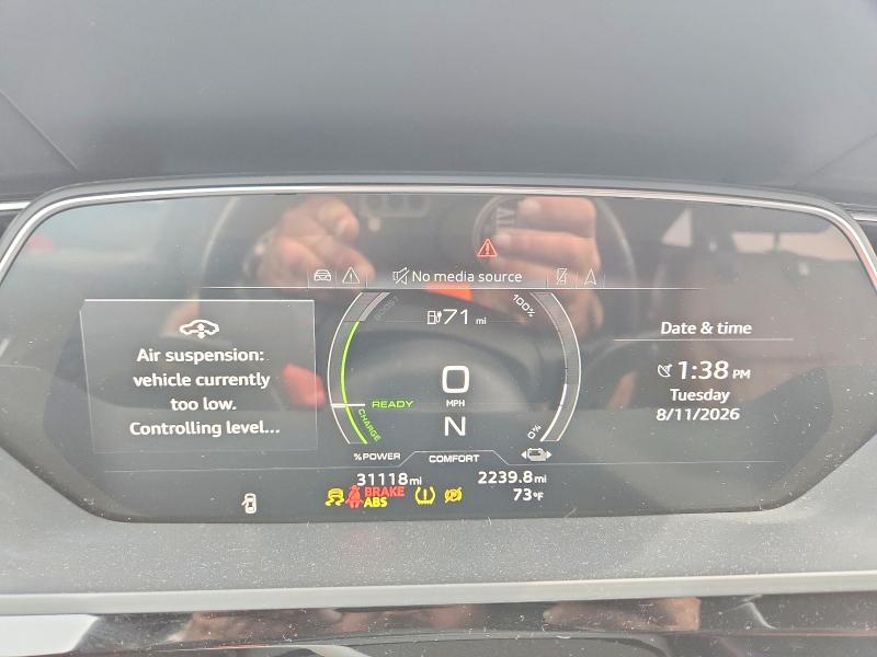 64579756 :رقم المزاد ، WA13AAGE2NB035937 vin ، 2022 Audi E-tron مزاد بيع