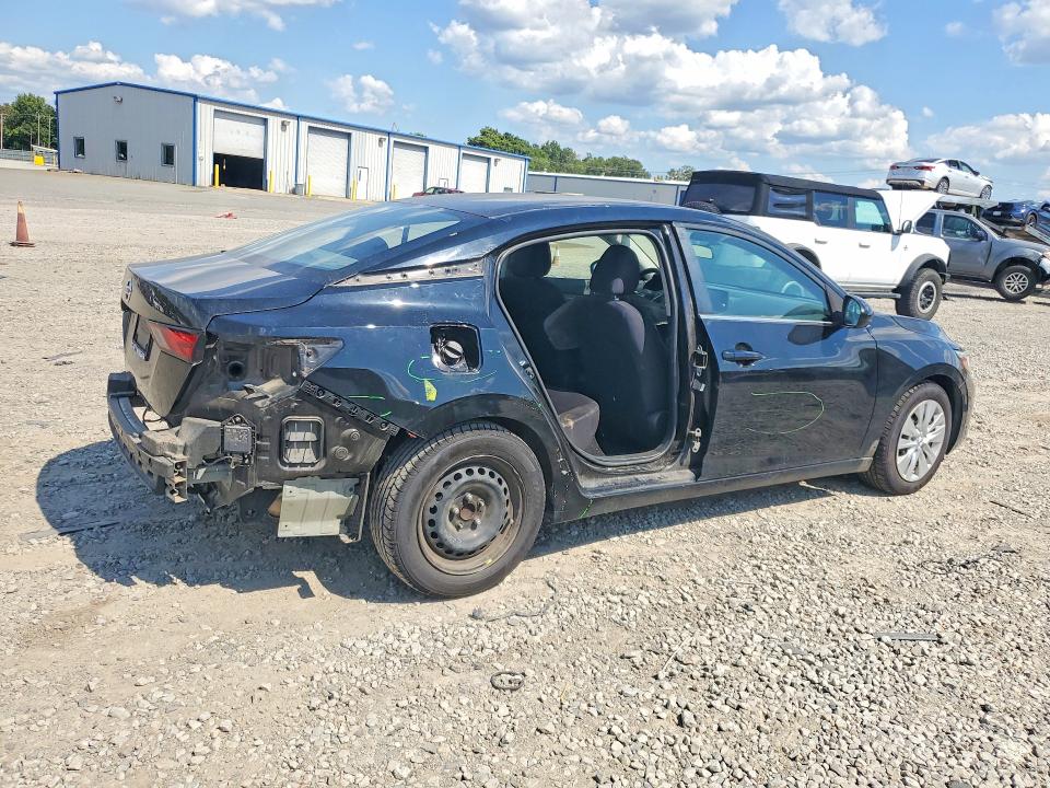 64580826 :رقم المزاد ، 3N1AB8BV5NY278639 vin ، 2022 Nissan Sentra مزاد بيع