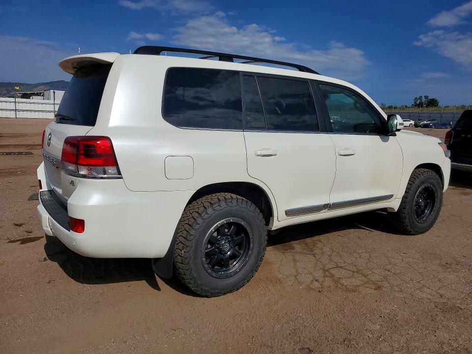 64816006 :رقم المزاد ، JTMCY7AJ6J4065998 vin ، 2018 Toyota Land Cruiser مزاد بيع