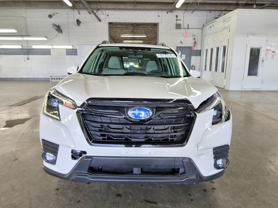 Продаж на аукціоні авто 2024 Subaru Forester, vin: JF2SKADC8RH477398, номер лоту: 63664856