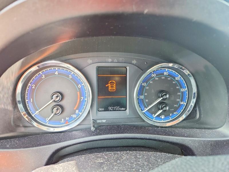 65938536 :رقم المزاد ، 5YFBURHE4JP765463 vin ، 2018 Toyota Corolla مزاد بيع
