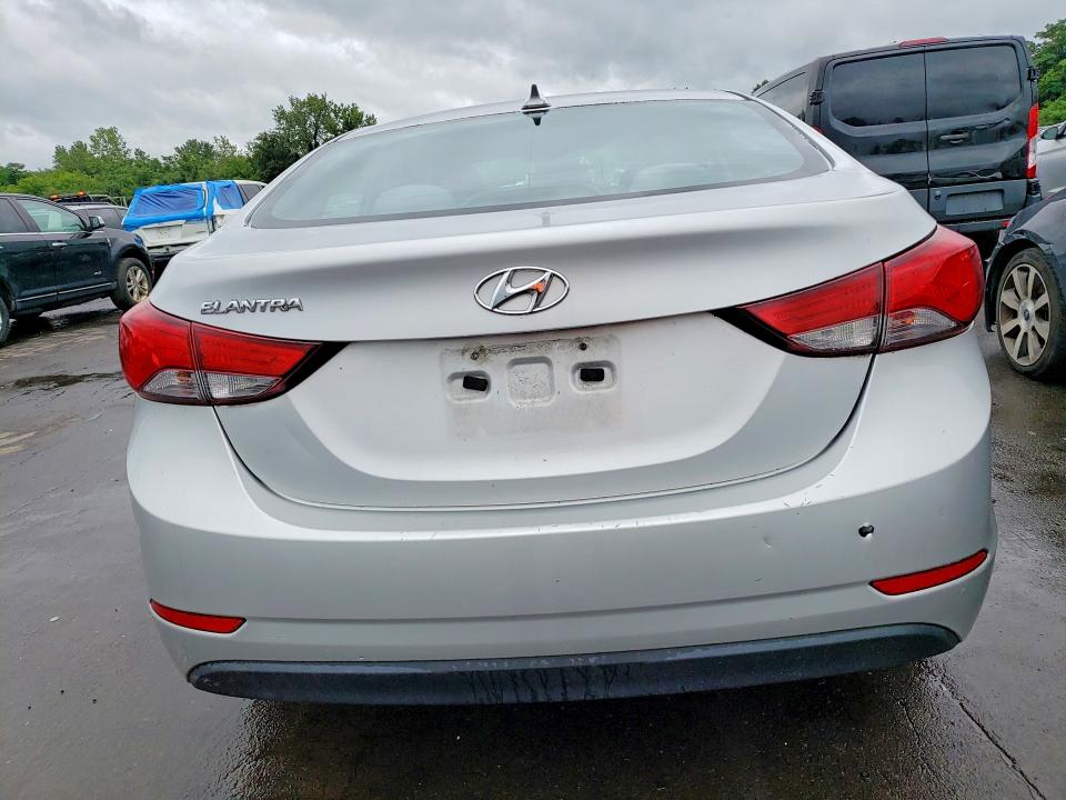 2016 Hyundai Elantra მანქანა იყიდება აუქციონზე, vin: 5NPDH4AE1GH738883, აუქციონის ნომერი: 62302696