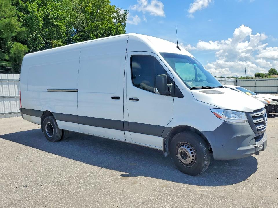 63643816 :رقم المزاد ، W1Y8ED3Y8NT096958 vin ، 2022 Mercedes-benz Sprinter مزاد بيع