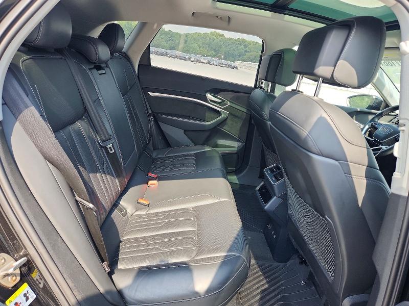 2021 Audi E-tron მანქანა იყიდება აუქციონზე, vin: WA1VABGE5MB038148, აუქციონის ნომერი: 66827186