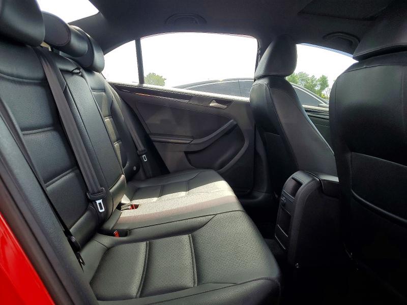 Продажа на аукционе авто 2018 Volkswagen Jetta 4d Gli 2.0t Ab, vin: 3VWD17AJ9JM229402, номер лота: 65673576