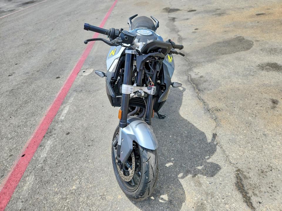 64681526 :رقم المزاد ، WB10K1305N6F09761 vin ، 2022 Bmw F 900 مزاد بيع