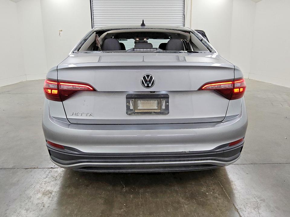 Продажа на аукционе авто 2022 Volkswagen Jetta, vin: 3VWCM7BU7NM005823, номер лота: 65217846