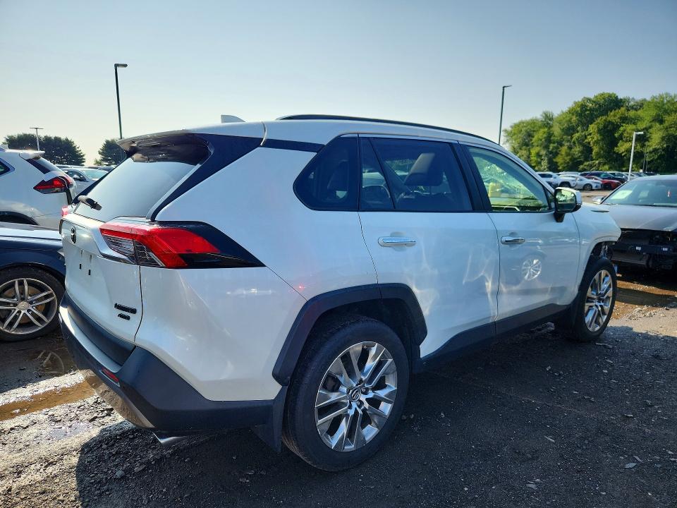 Продажа на аукционе авто 2019 Toyota Rav4, vin: JTMN1RFV2KD506192, номер лота: 66167956