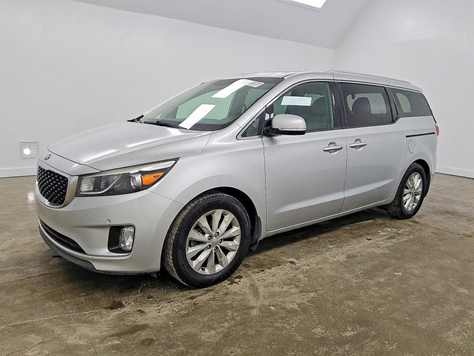 61597586 :رقم المزاد ، KNDMC5C15J6348093 vin ، 2018 Kia Sedona مزاد بيع