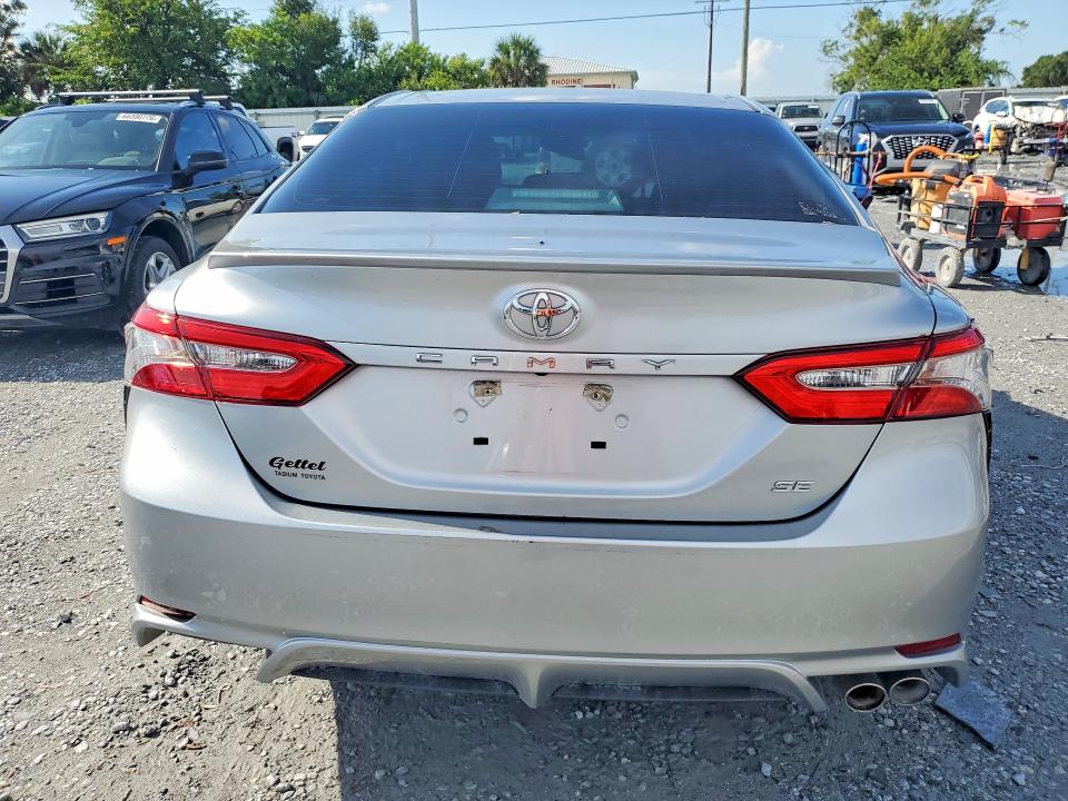 2018 Toyota Camry მანქანა იყიდება აუქციონზე, vin: 4T1B11HK7JU639449, აუქციონის ნომერი: 66138846