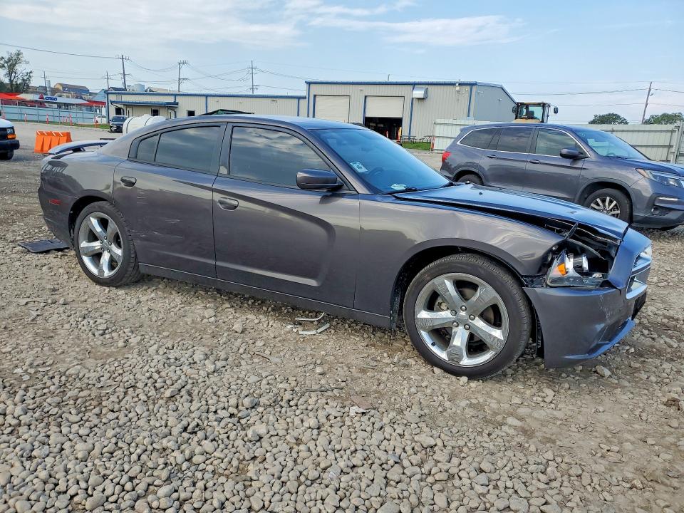65240356 :رقم المزاد ، 2C3CDXBG4DH643509 vin ، 2013 Dodge Charger مزاد بيع