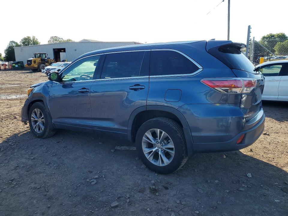 63432006 :رقم المزاد ، 5TDJKRFH2FS174089 vin ، 2015 Toyota Highlander مزاد بيع