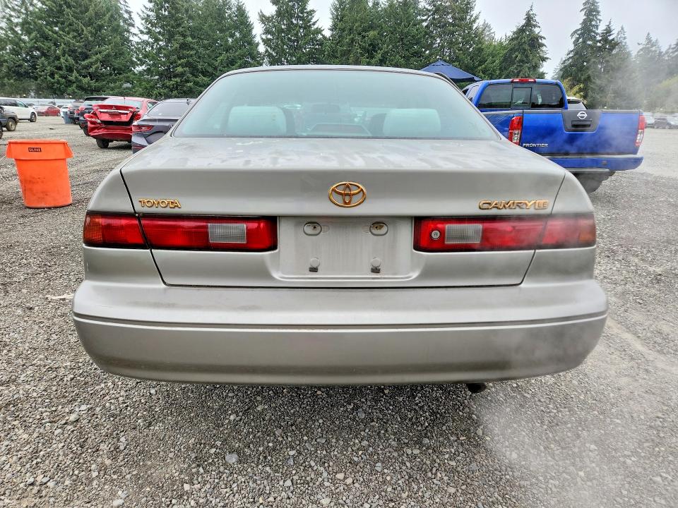 Auction sale of the 1998 Toyota Camry, vin: JT2BG22K3W0157313, lot number: 64484856