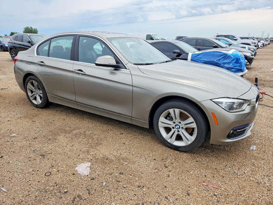 64375566 :رقم المزاد ، WBA8D9C52JEB35472 vin ، 2018 Bmw 330 مزاد بيع