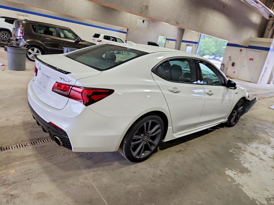 Auction sale of the 2019 Acura Tlx, vin: 19UUB2F64KA000813, lot number: 63640236