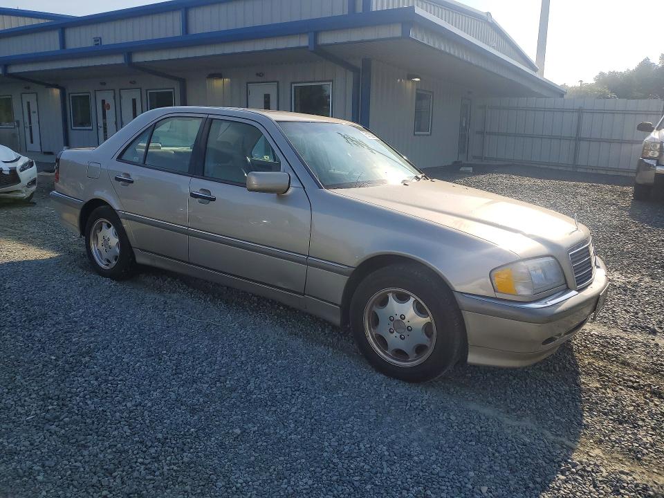 65162666 :رقم المزاد ، WDBHA24G2XA682059 vin ، 1999 Mercedes-benz C مزاد بيع