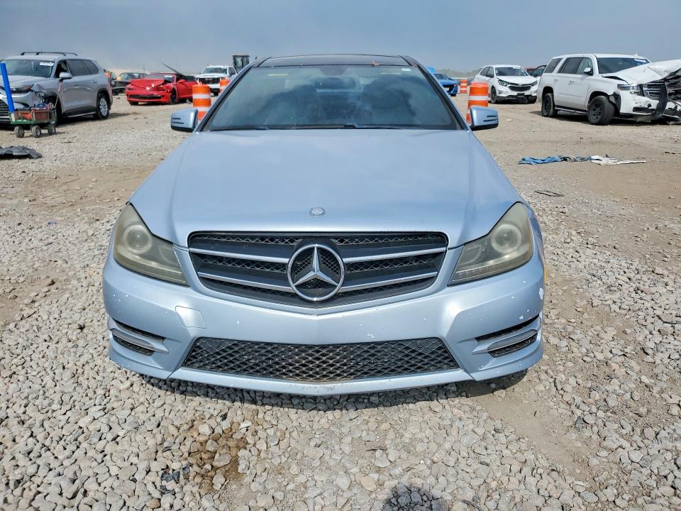 66824746 :رقم المزاد ، WDDGJ4HB1FG369819 vin ، 2015 Mercedes-benz C مزاد بيع