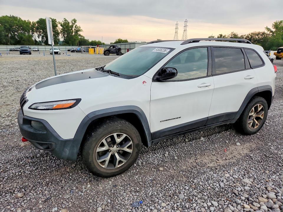 64606236 :رقم المزاد ، 1C4PJMBS6FW667436 vin ، 2015 Jeep Cherokee مزاد بيع