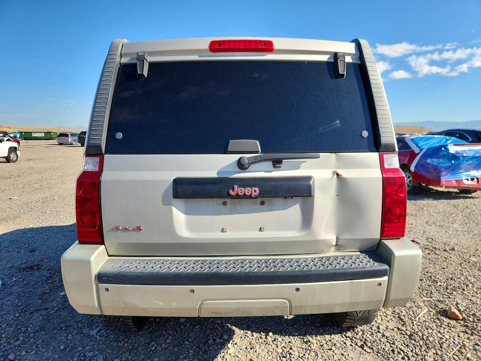 67184726 :رقم المزاد ، 1J8HG48K58C172295 vin ، 2008 Jeep Commander مزاد بيع