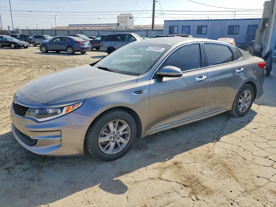 62828696 :رقم المزاد ، 5XXGT4L36JG198411 vin ، 2018 Kia Optima مزاد بيع