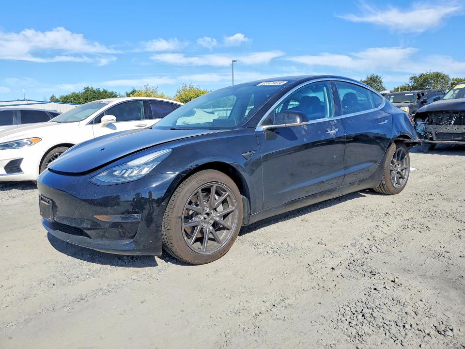 65929616 :رقم المزاد ، 5YJ3E1EB9KF193493 vin ، 2019 Tesla Model 3 مزاد بيع
