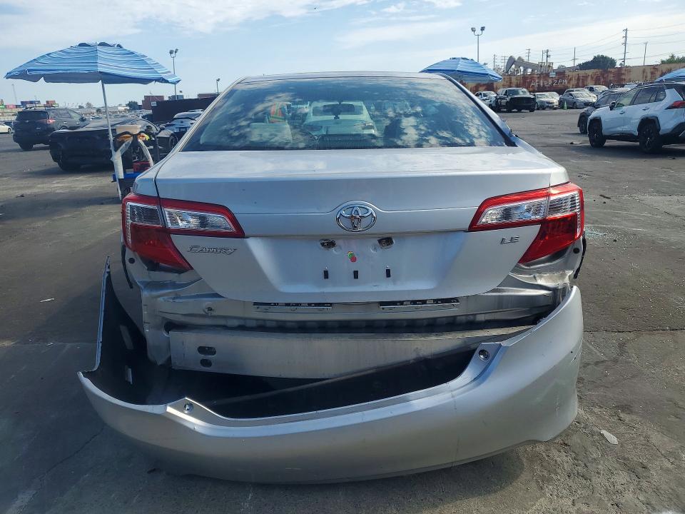 64420966 :رقم المزاد ، 4T4BF1FK7CR164981 vin ، 2012 Toyota Camry مزاد بيع