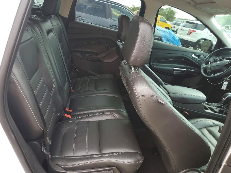 63522126 :رقم المزاد ، 1FMCU0HD5JUA41142 vin ، 2018 Ford Escape مزاد بيع