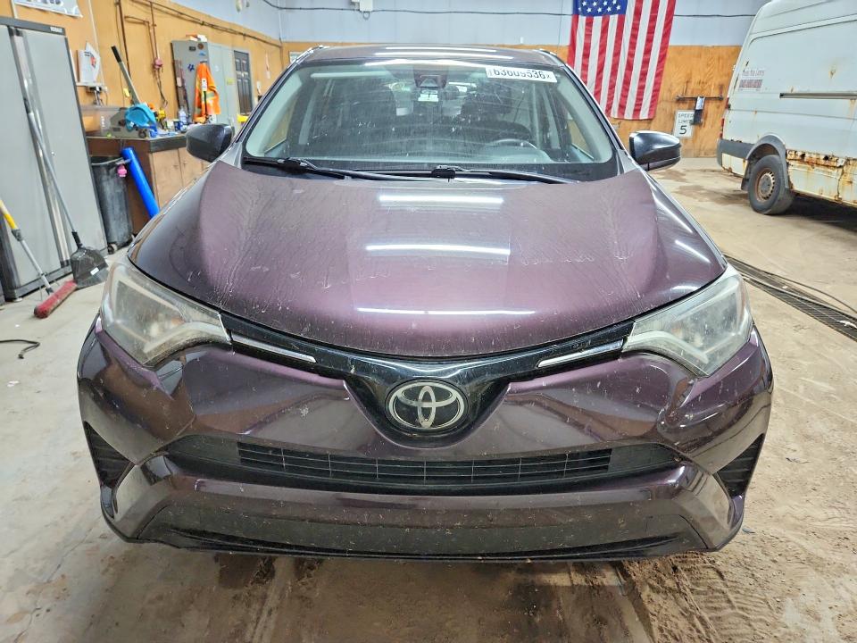 63609536 :رقم المزاد ، 2T3BFREV0HW684975 vin ، 2017 Toyota Rav4 مزاد بيع