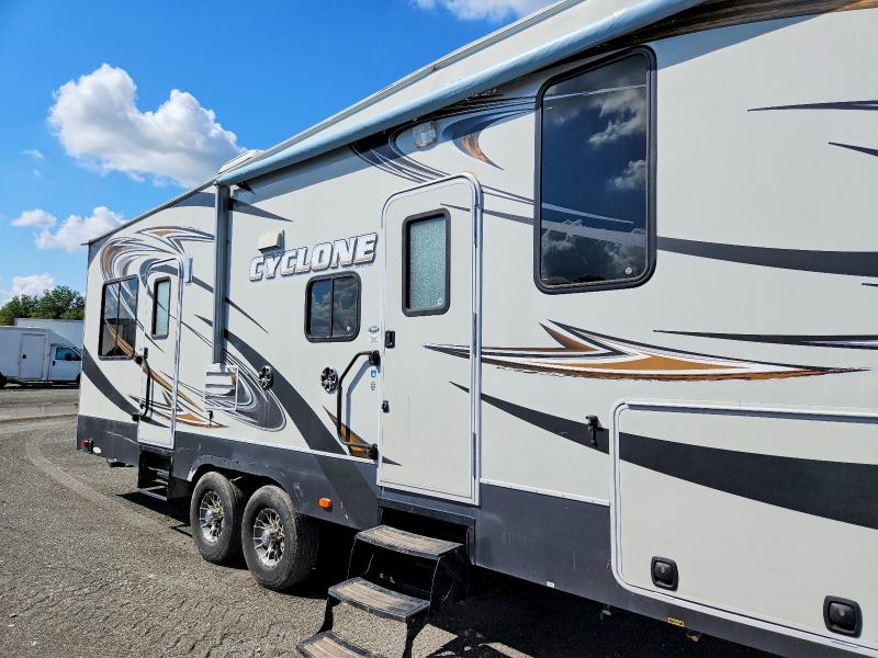 2012 Heartland Cyclone მანქანა იყიდება აუქციონზე, vin: 5SFCG3621CE247194, აუქციონის ნომერი: 64091756
