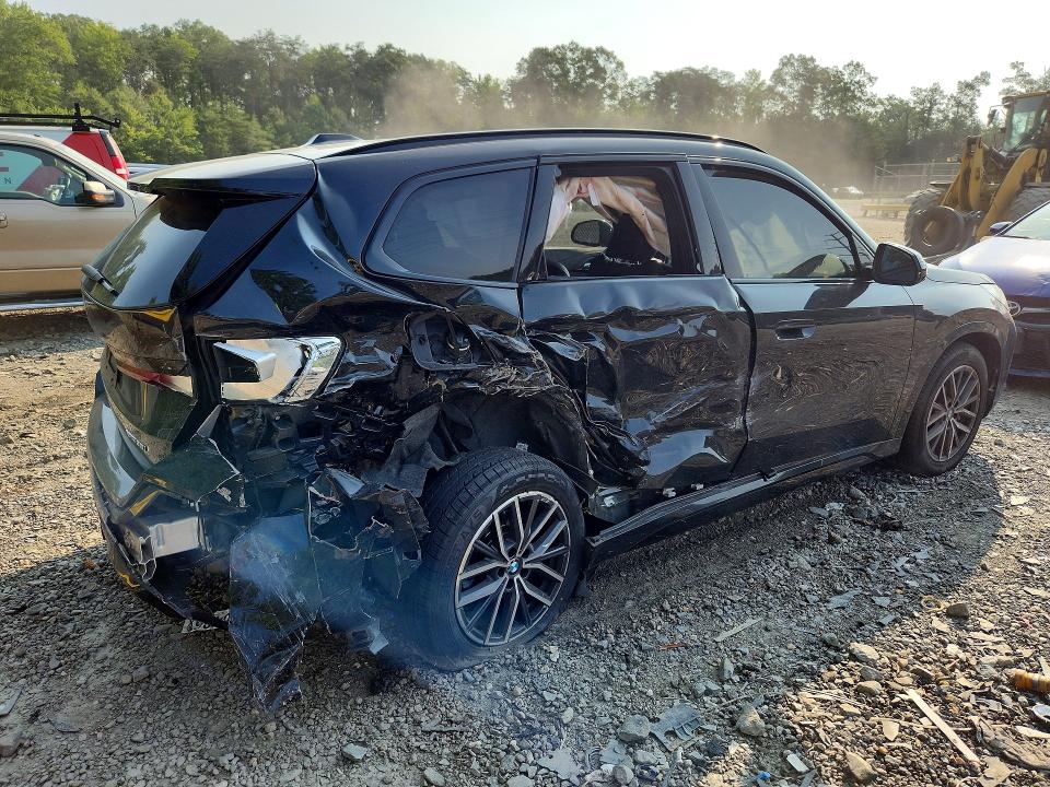 64150196 :رقم المزاد ، WBX73EF0XP5X32565 vin ، 2023 Bmw X1 مزاد بيع