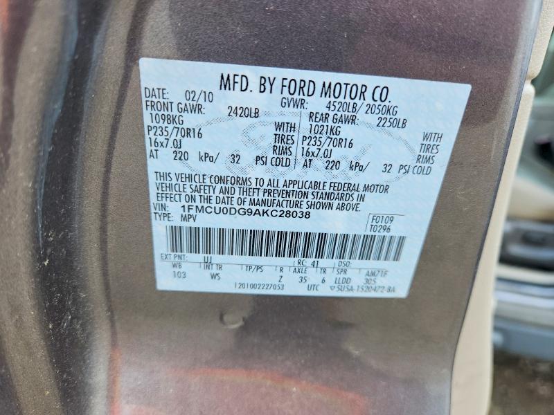 2010 Ford Escape მანქანა იყიდება აუქციონზე, vin: 1FMCU0DG9AKC28038, აუქციონის ნომერი: 63717086