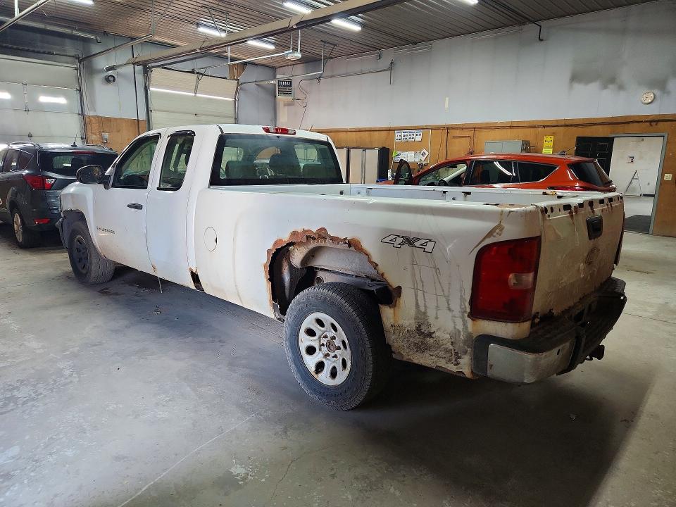Продажа на аукционе авто 2009 Chevrolet Silverado, vin: 1GCEK19J19E103753, номер лота: 64948396