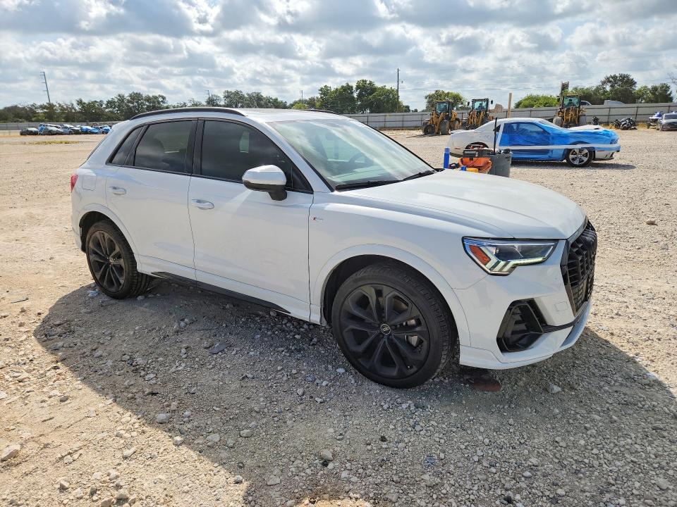 2022 Audi Q3 მანქანა იყიდება აუქციონზე, vin: WA1EECF3XN1004711, აუქციონის ნომერი: 64109696
