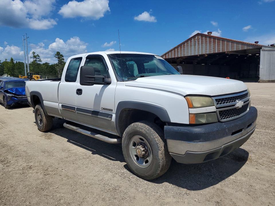 65092126 :رقم المزاد ، 1GCHC29U05E129605 vin ، 2005 Chevrolet Silverado مزاد بيع