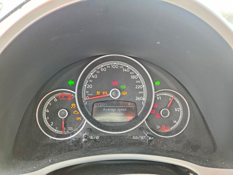 63578306 :رقم المزاد ، 3VWJD7AT7KM707071 vin ، 2019 Volkswagen Beetle مزاد بيع