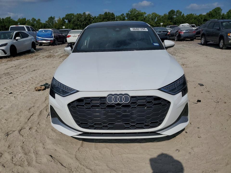 2025 Audi A3 მანქანა იყიდება აუქციონზე, vin: WAUGUDGYXSA044734, აუქციონის ნომერი: 66601286
