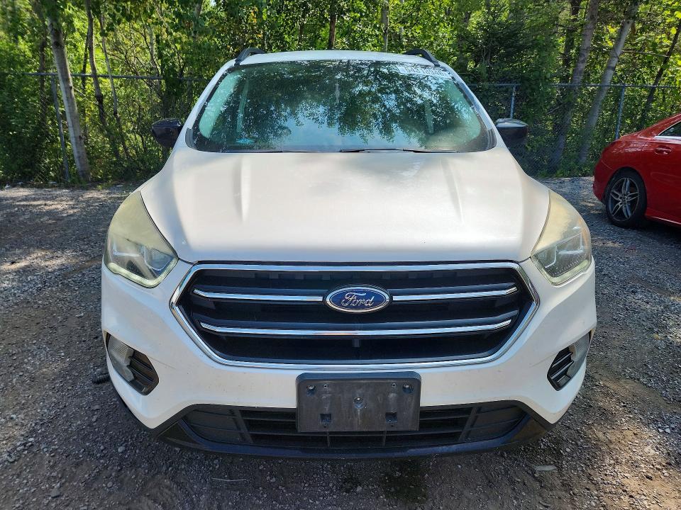 Продаж на аукціоні авто 2017 Ford Escape, vin: 1FMCU9G98HUD70705, номер лоту: 64313946