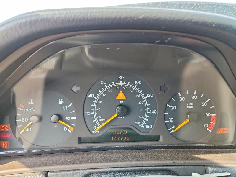 65177816 :رقم المزاد ، WDBJF65H4XA743428 vin ، 1999 Mercedes-benz E مزاد بيع
