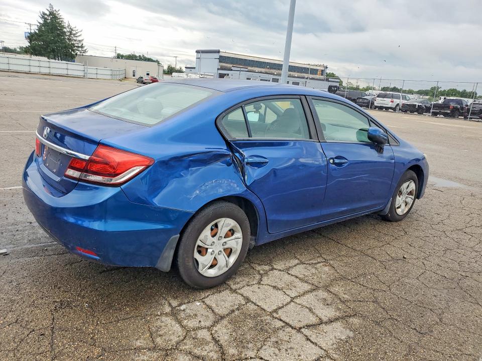 64754296 :رقم المزاد ، 19XFB2F56FE012558 vin ، 2015 Honda Civic مزاد بيع