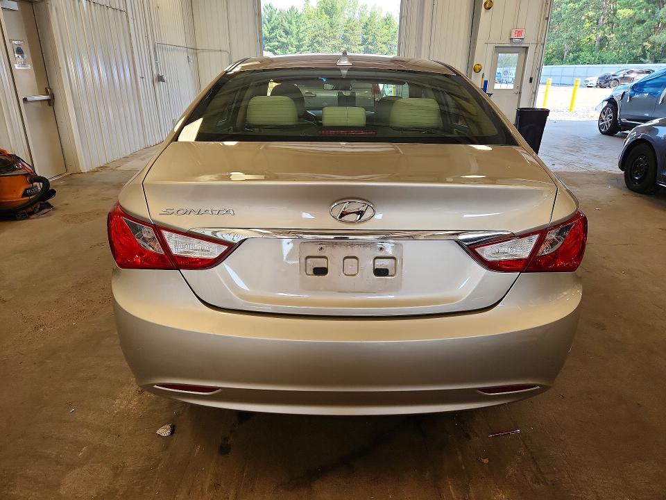 Продажа на аукционе авто 2011 Hyundai Sonata, vin: 5NPEB4AC0BH217246, номер лота: 63191606