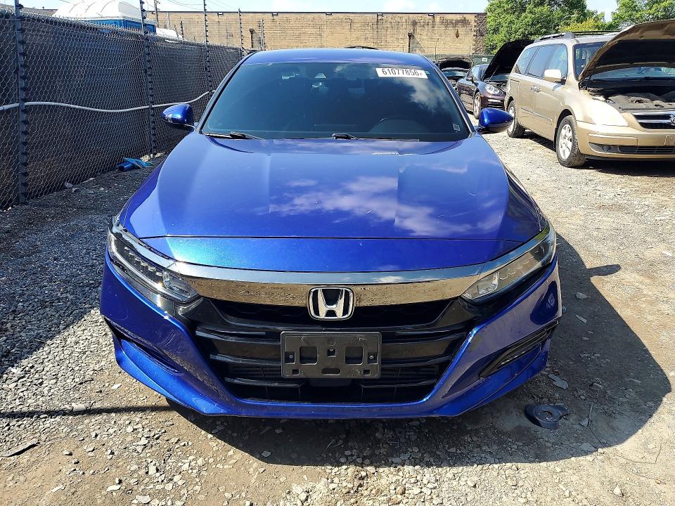 Продажа на аукционе авто 2019 Honda Accord, vin: 1HGCV1F38KA037012, номер лота: 61077856