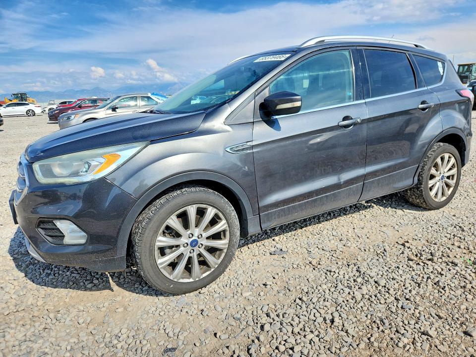 2017 Ford Escape მანქანა იყიდება აუქციონზე, vin: 1FMCU9J95HUC28868, აუქციონის ნომერი: 65379466
