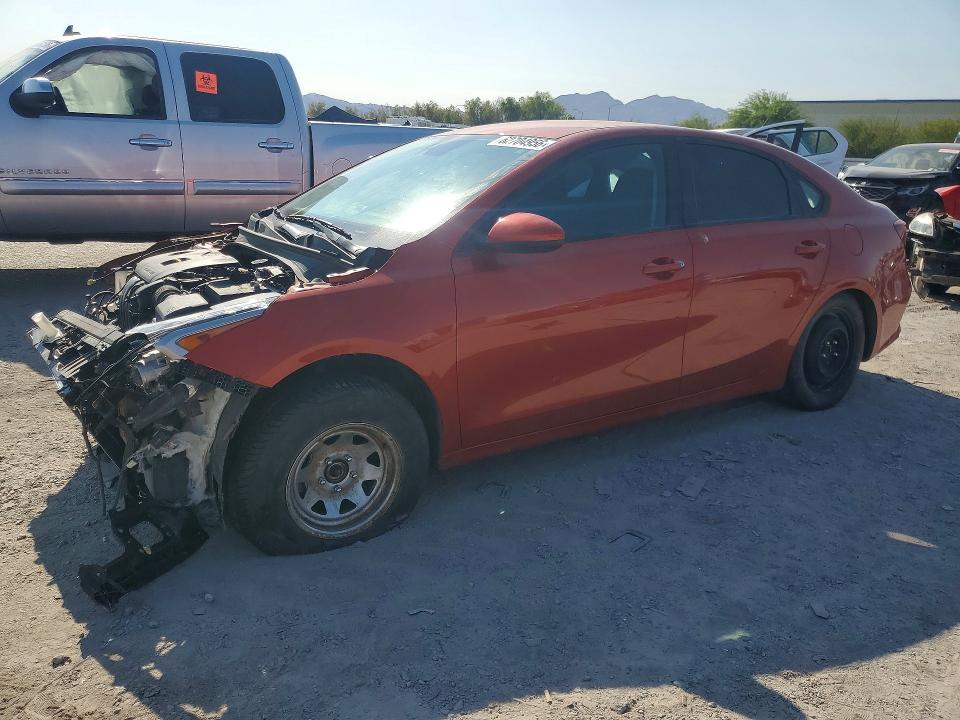 62704956 :رقم المزاد ، 3KPF24AD0PE526465 vin ، 2023 Kia Forte Lxs مزاد بيع