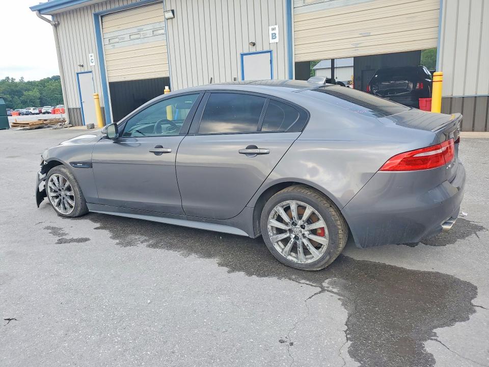 2017 Jaguar Xe მანქანა იყიდება აუქციონზე, vin: SAJAL4BN4HA971585, აუქციონის ნომერი: 64507196