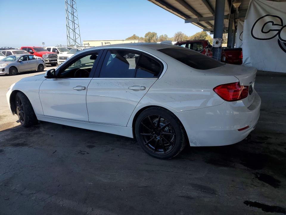 2013 Bmw 328 მანქანა იყიდება აუქციონზე, vin: WBA3B3C51DF541543, აუქციონის ნომერი: 62085116