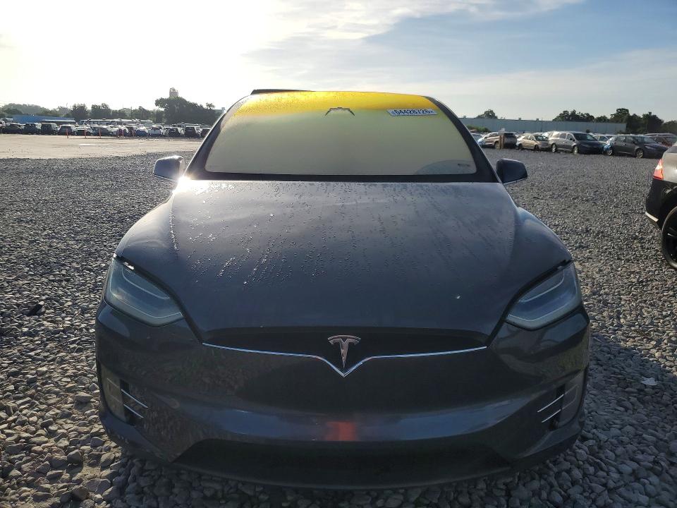 Продажа на аукционе авто 2017 Tesla Model X, vin: 5YJXCBE26HF043606, номер лота: 64428726