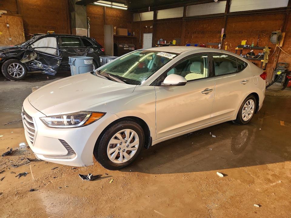 2017 Hyundai Elantra მანქანა იყიდება აუქციონზე, vin: 5NPD74LF5HH142427, აუქციონის ნომერი: 65124006