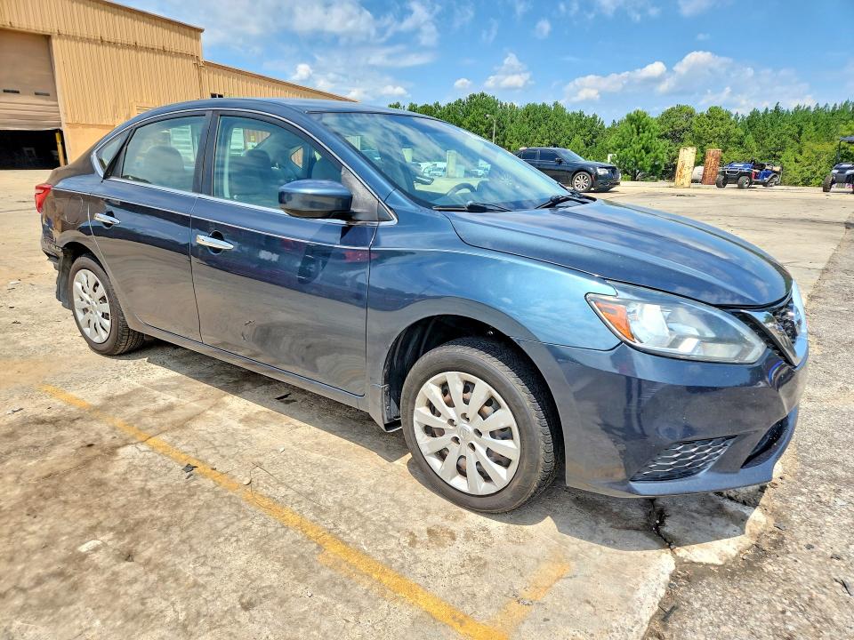 65054046 :رقم المزاد ، 3N1AB7AP6HY215549 vin ، 2017 Nissan Sentra مزاد بيع