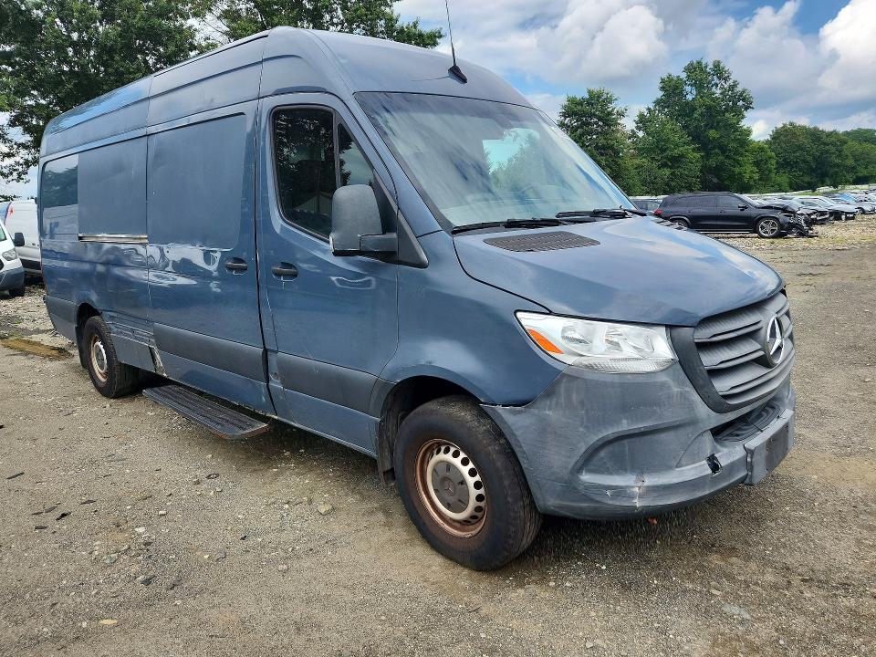 65295156 :رقم المزاد ، WD4PF1CD1KP131956 vin ، 2019 Mercedes-benz Sprinter مزاد بيع
