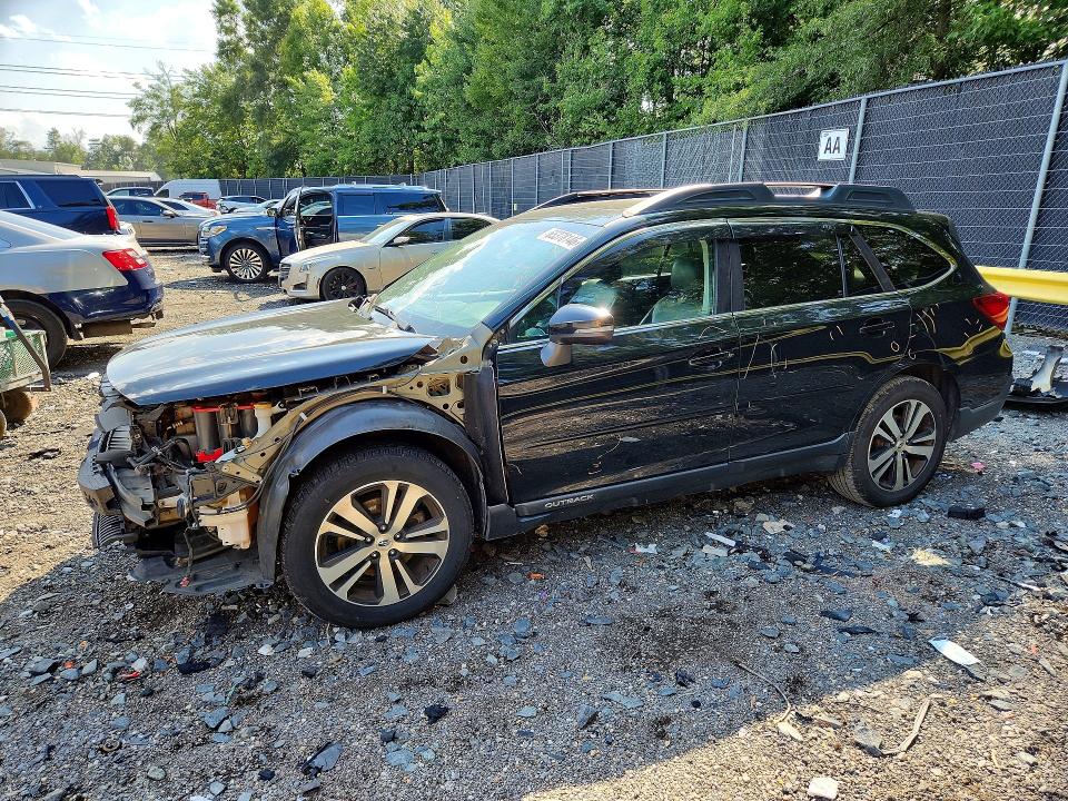 65378146 :رقم المزاد ، 4S4BSENC7J3245053 vin ، 2018 Subaru Outback مزاد بيع